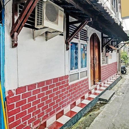 Spot On 91915 Homestay Superman 日惹 外观 照片